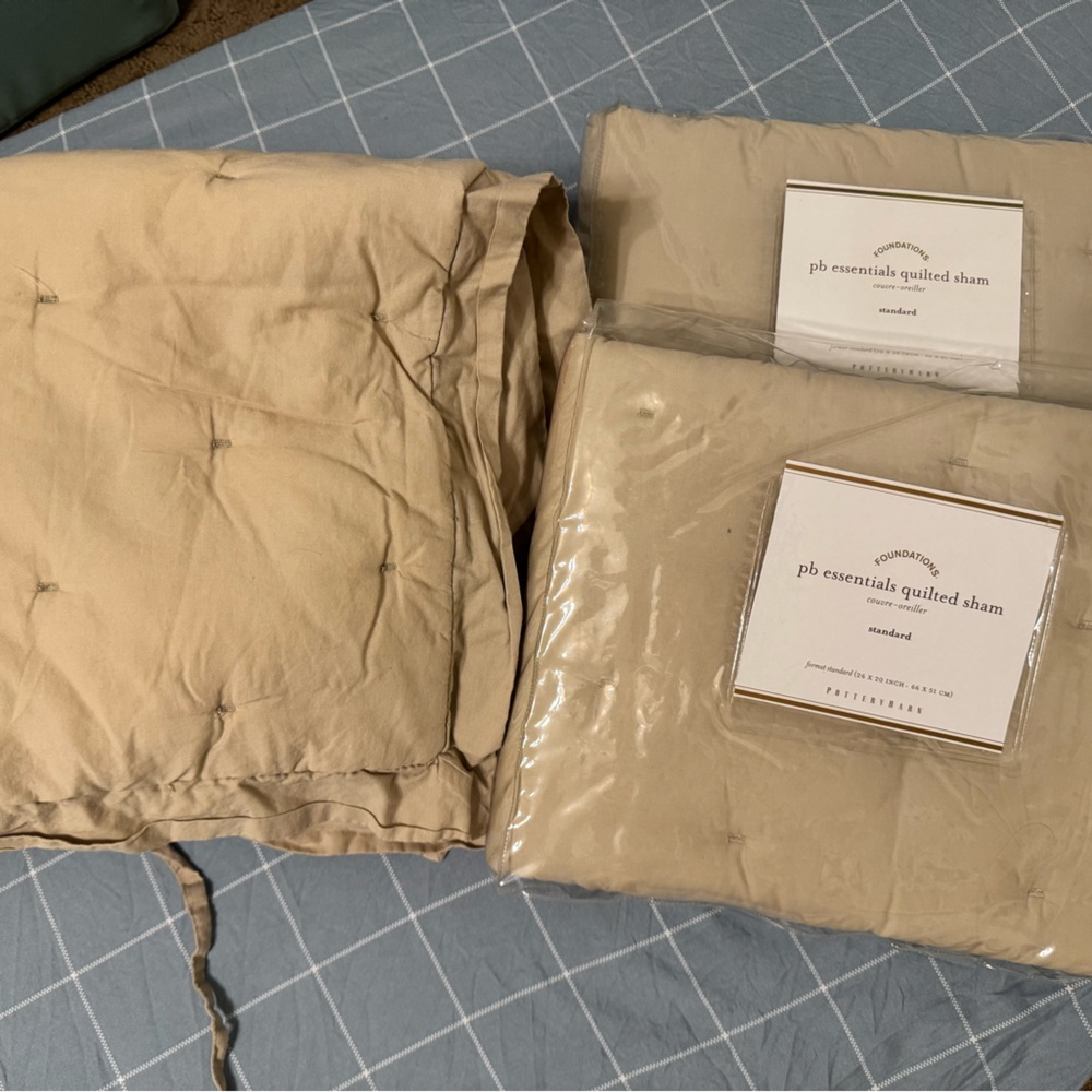 Pottery Barn Essentials Quilted Standard Shams x 4 Sandalwood